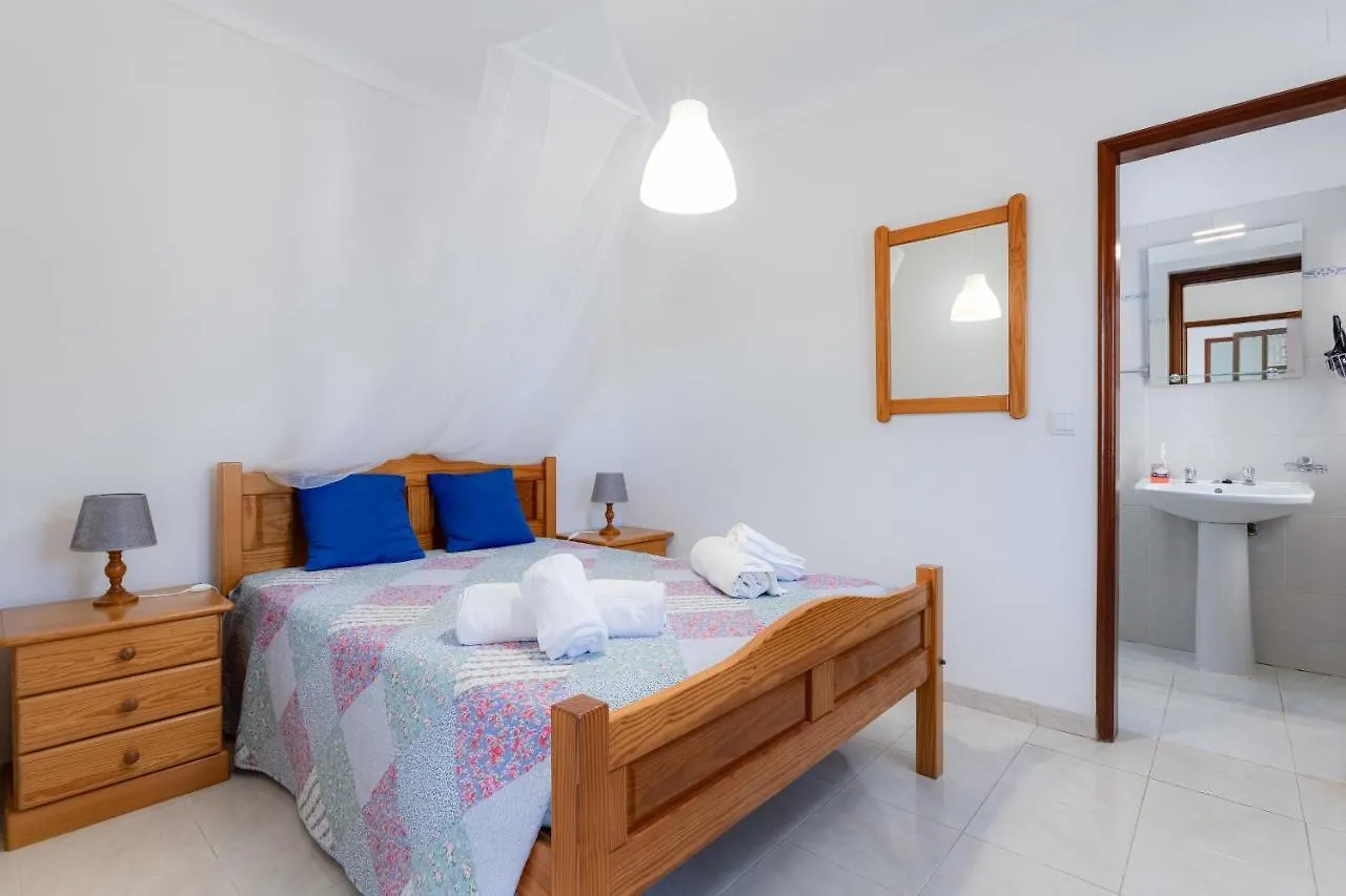 Casa Teresinha - V028 Villa Montinhos da Luz 0*,