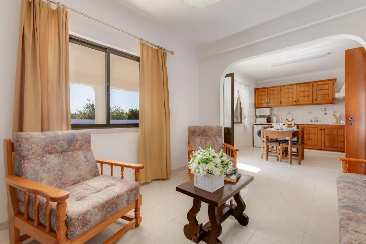 Casa Teresinha - V028 Villa Montinhos da Luz