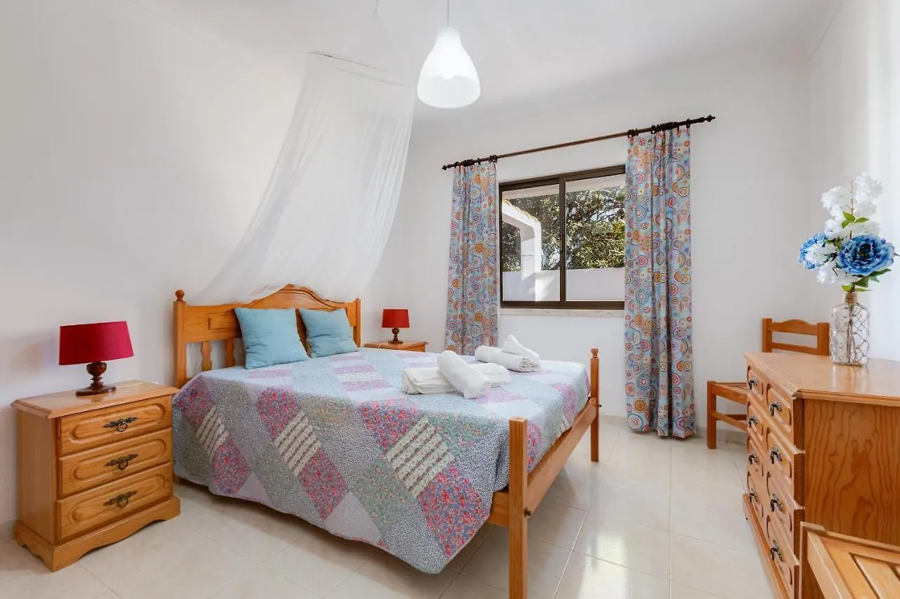 Casa Teresinha - V028 Villa Montinhos da Luz